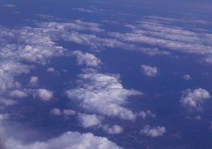 トモエ陶業で好みの骨壷を購入する